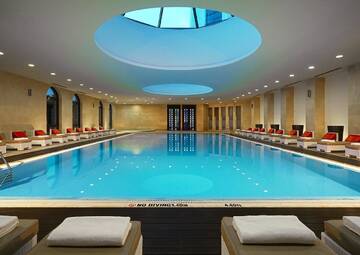 Executive Room, Larger Guest room, 1 King, Corner room в Отеле Sheraton Batumi Hotel